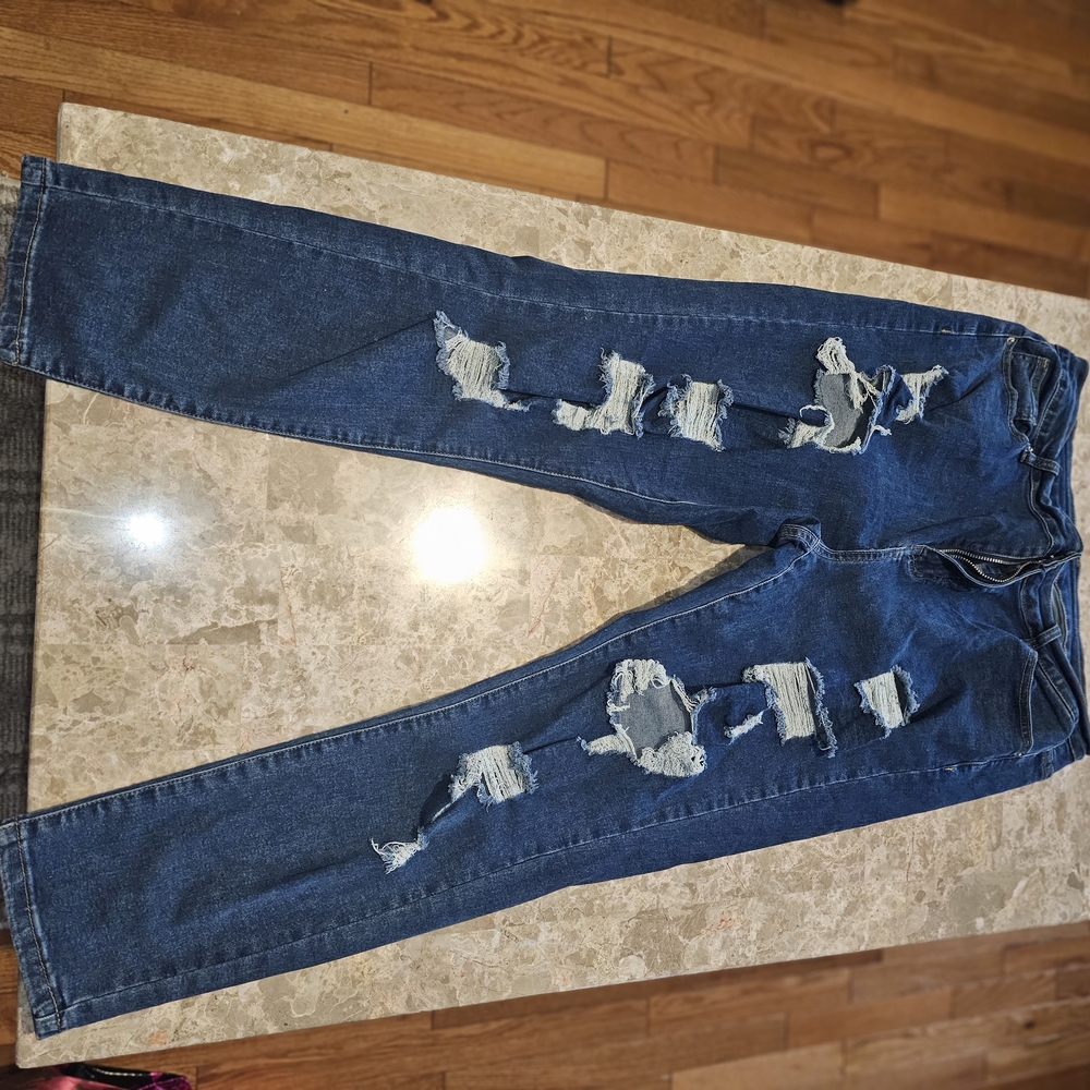 SHEIN Blue Relaxed Distressed Jeans